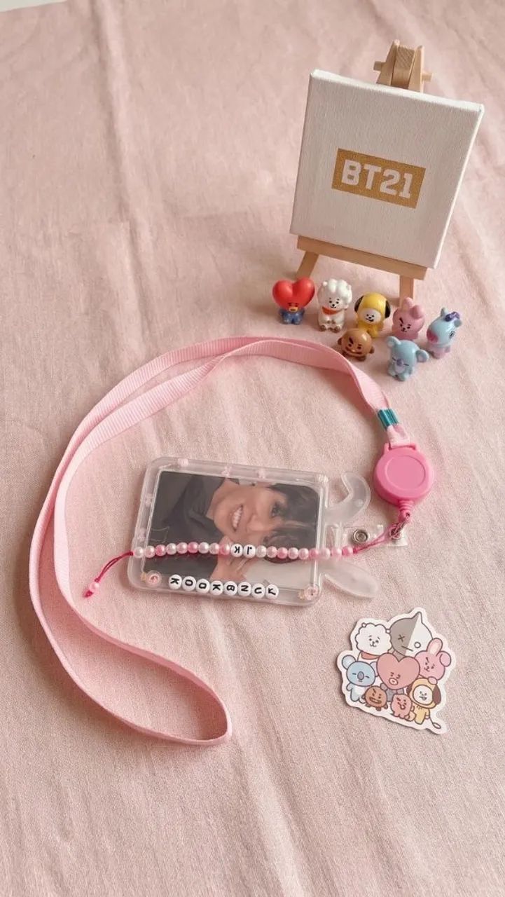 Porta photocard com cordão Jungkook 
