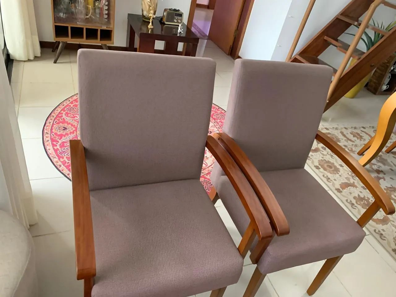 Vende mesa de 6 cadeiras no Buritis - Foto 2