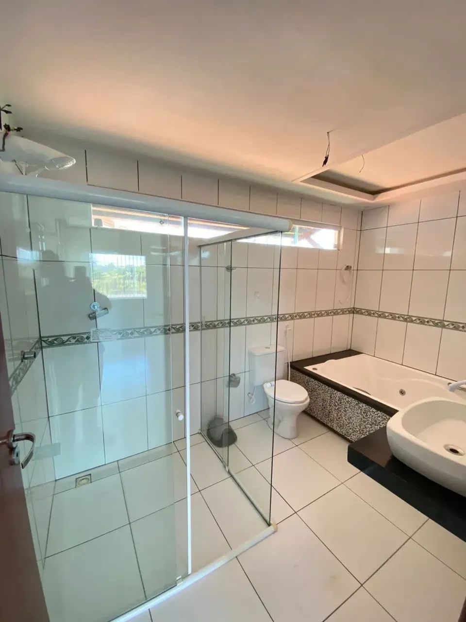 ALUGO linda Casa mobiliada no Trevo do Frances - Foto 3