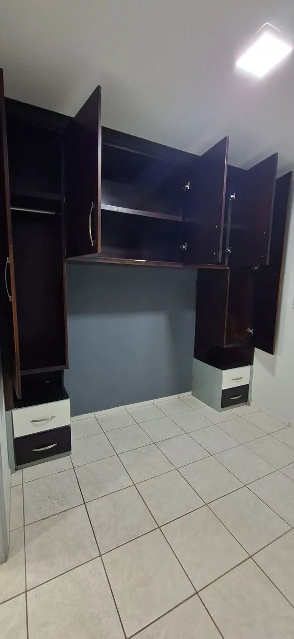 Guarda roupa de madeira  - Foto 5