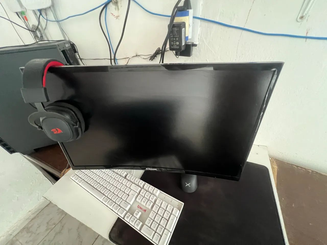 MONITOR CURVO SAMSUNG 144hz 27pl - Foto 3