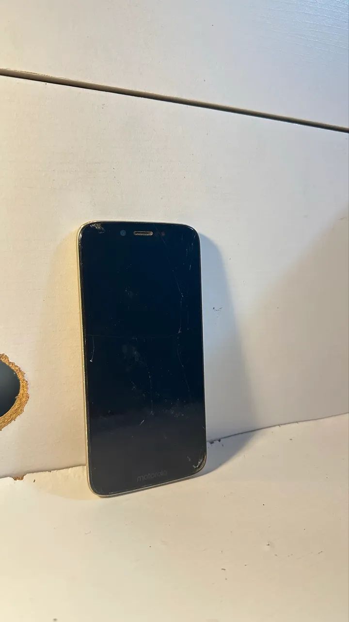 MOTO G7 PLAY (com defeito/ retirada de peças) - Foto 4