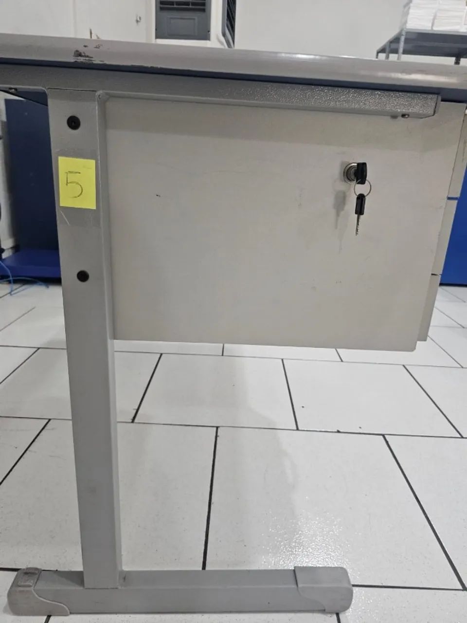 Mesa 5 (escritório): medidas 1,50x0,60m - Foto 2