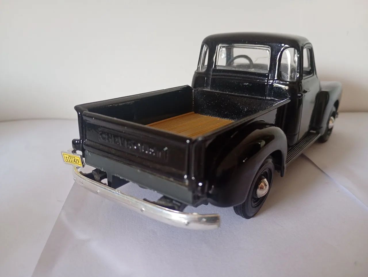 Maisto - Miniatura Picape Chevrolet 3100 - Foto 4