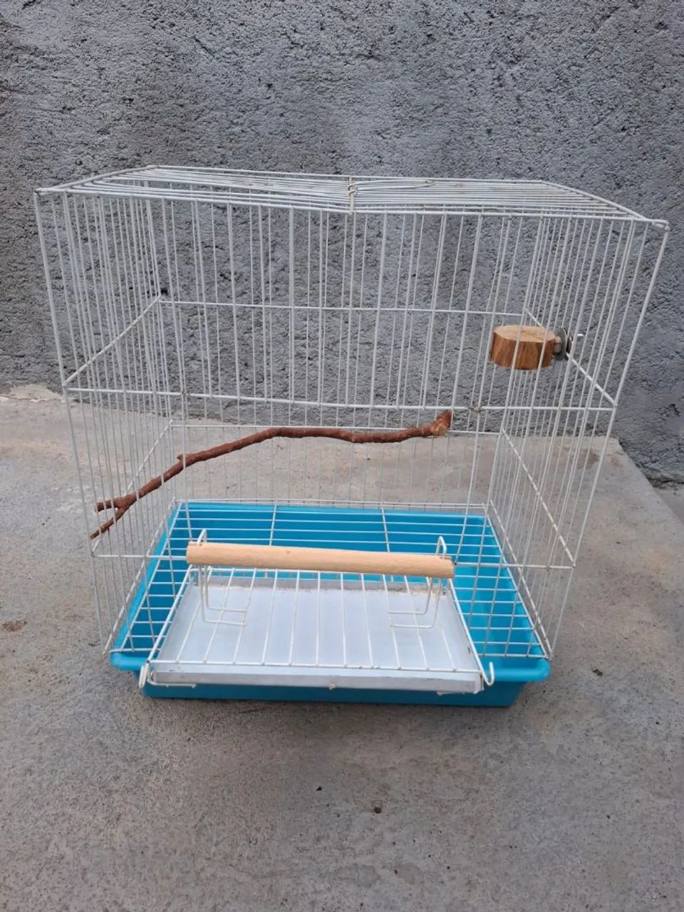 Vende-se Gaiola para pássaros 