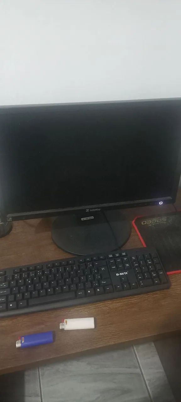 Monitor 20" polegadas retratil em 90° ótimas condições  - Foto 3