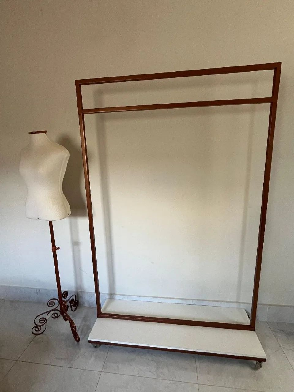 Cabides para Lojas e manequim  - Foto 4