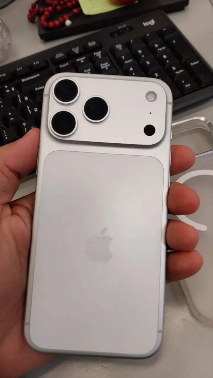 I PHONE 17 Pro Max 