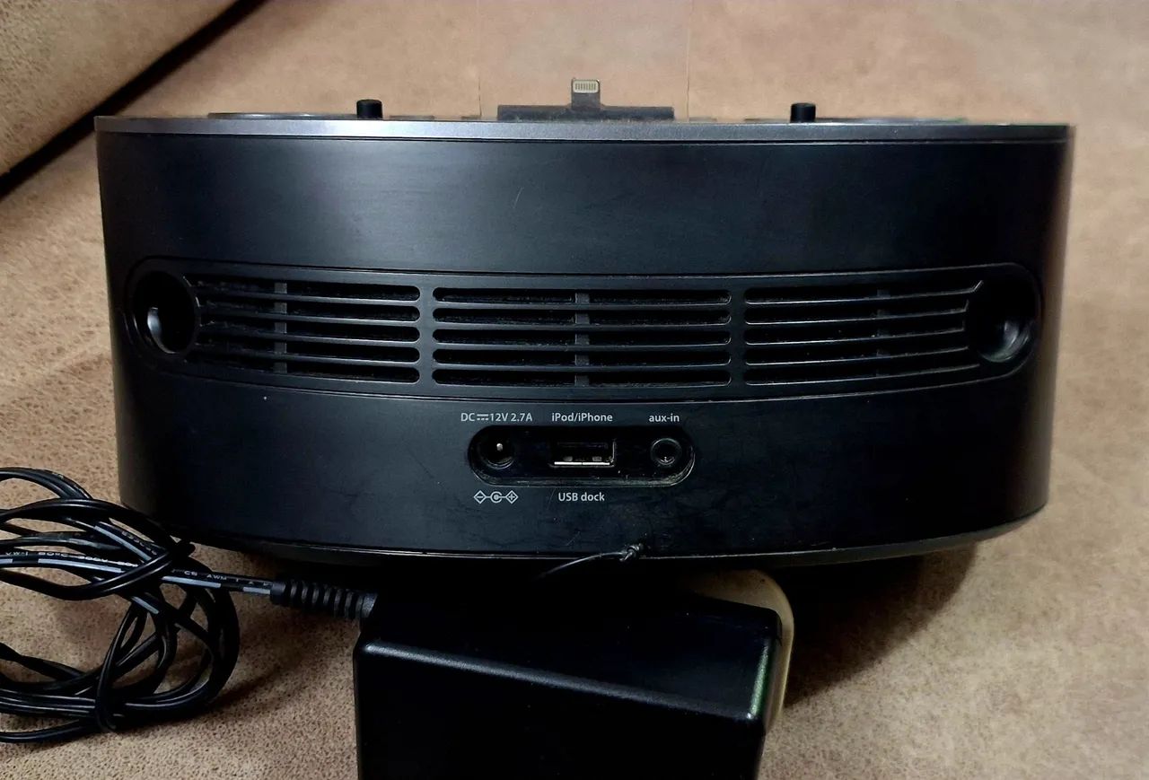 Caixa de som e rádio relógio Ihome para iPhone  - Foto 4