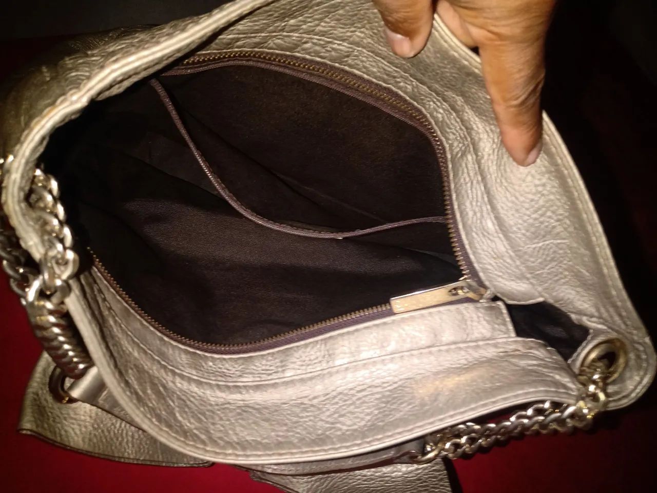 Vendo bolsa da Carolina herreira original pouco tempo de uso nenhum defeito .............. - Foto 3