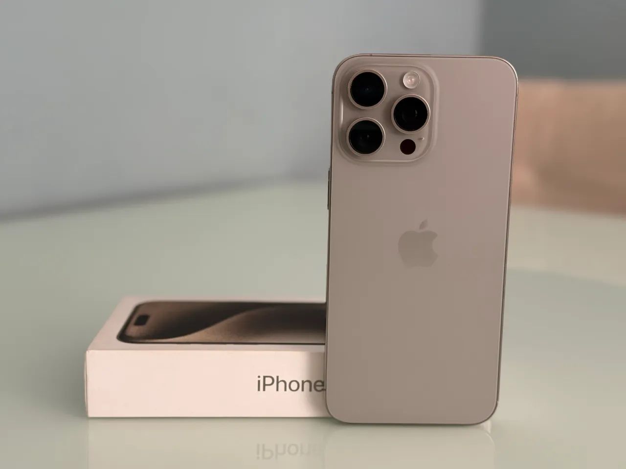 iPhone 15 pro Max 256GB Natural Titanium - Celulares e Smartphones