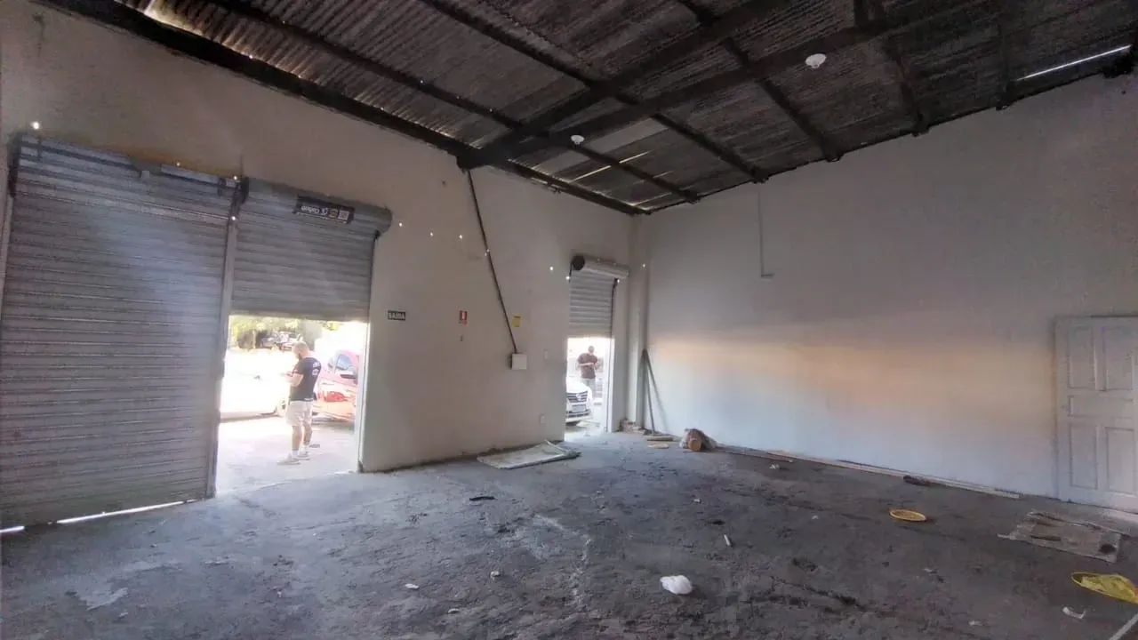 GALPÃO À VENDA  BAIRRO INDUSTRIAL! - Foto 4
