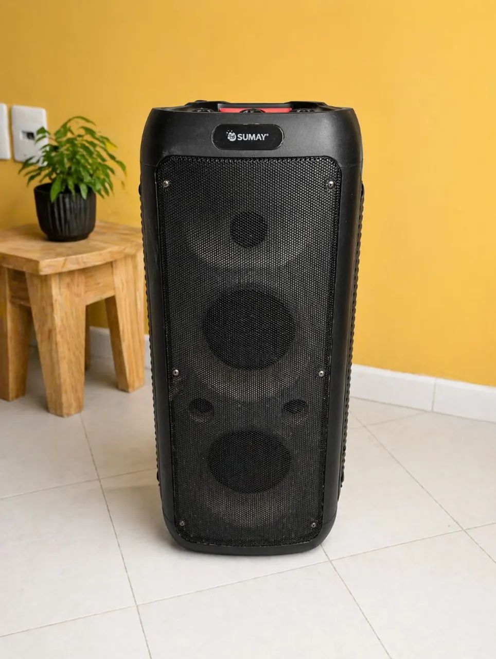 Vendo caixa de som em perfeito estado 