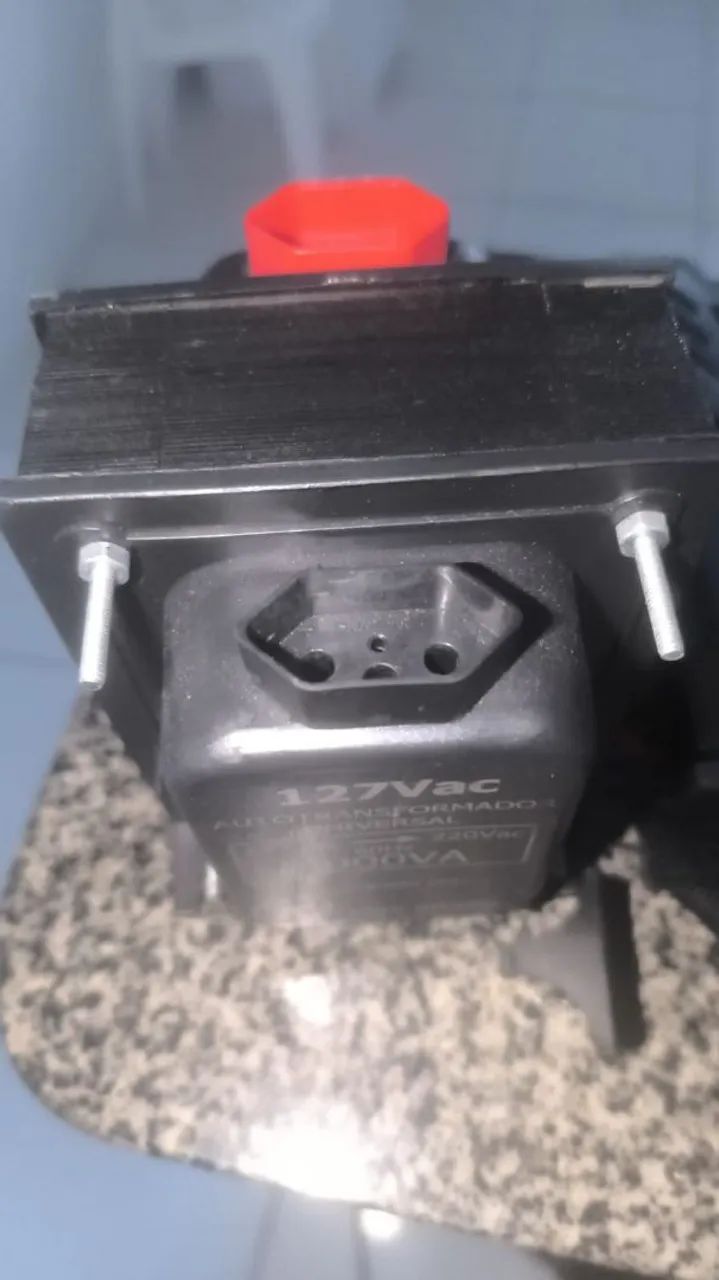 Autotransformador Universal Bivolt - Foto 2