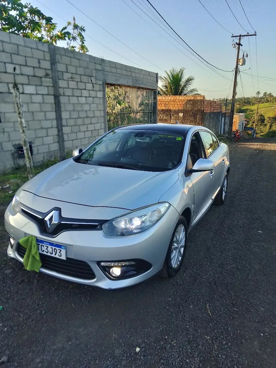 Renault Fluence FLUENCE Sed. Dynamique 2.0 16V FLEX Aut. 2015