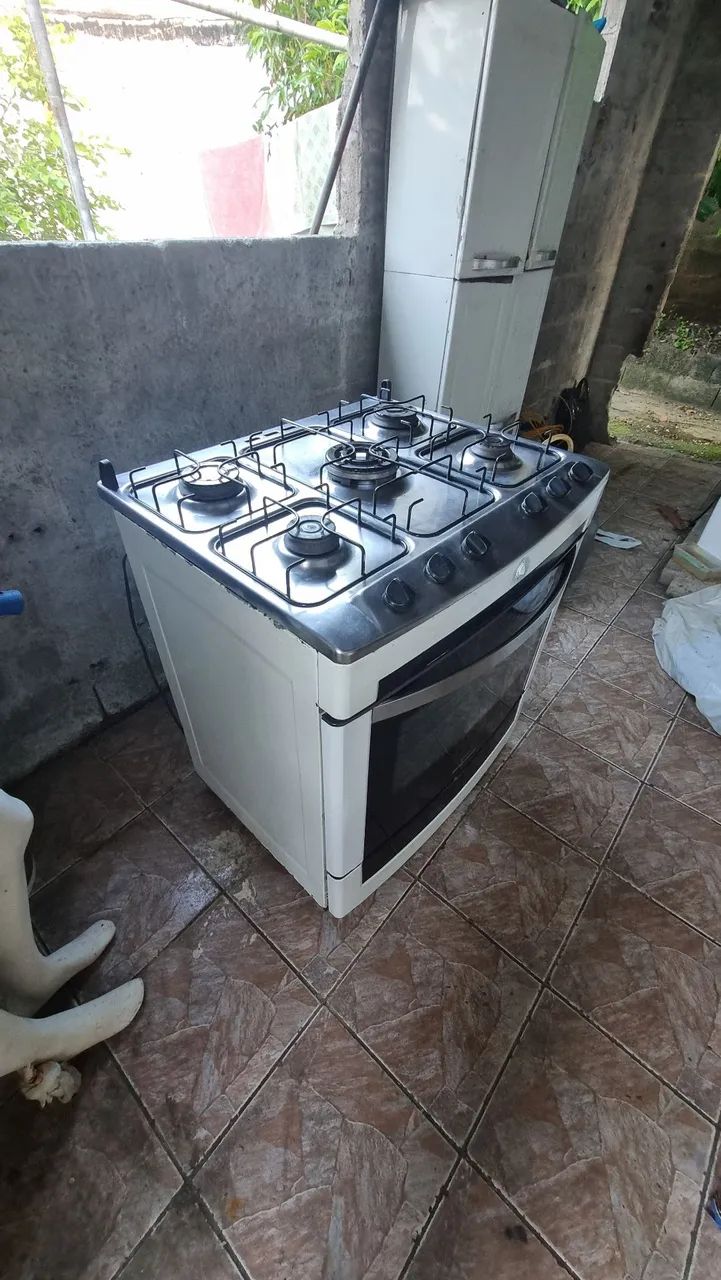 Vendo fogão de 5 bocas funcionando perfeitamente tudo  - Foto 6