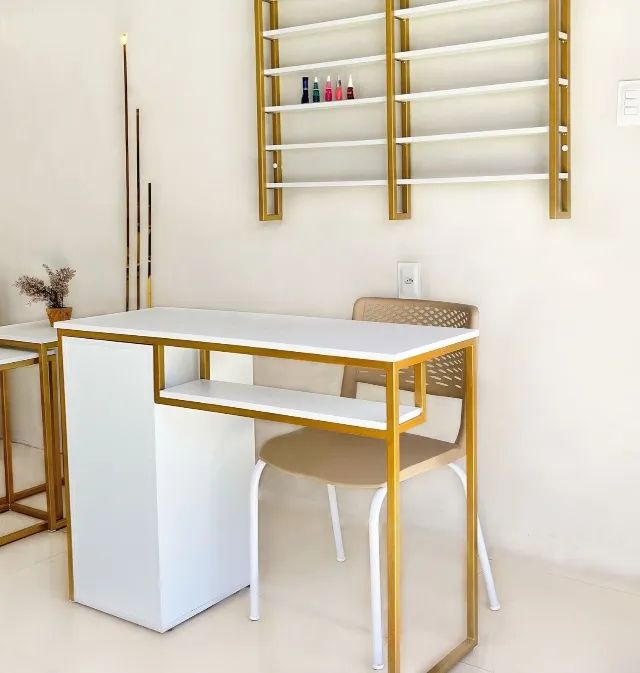 Mesa para manicure 