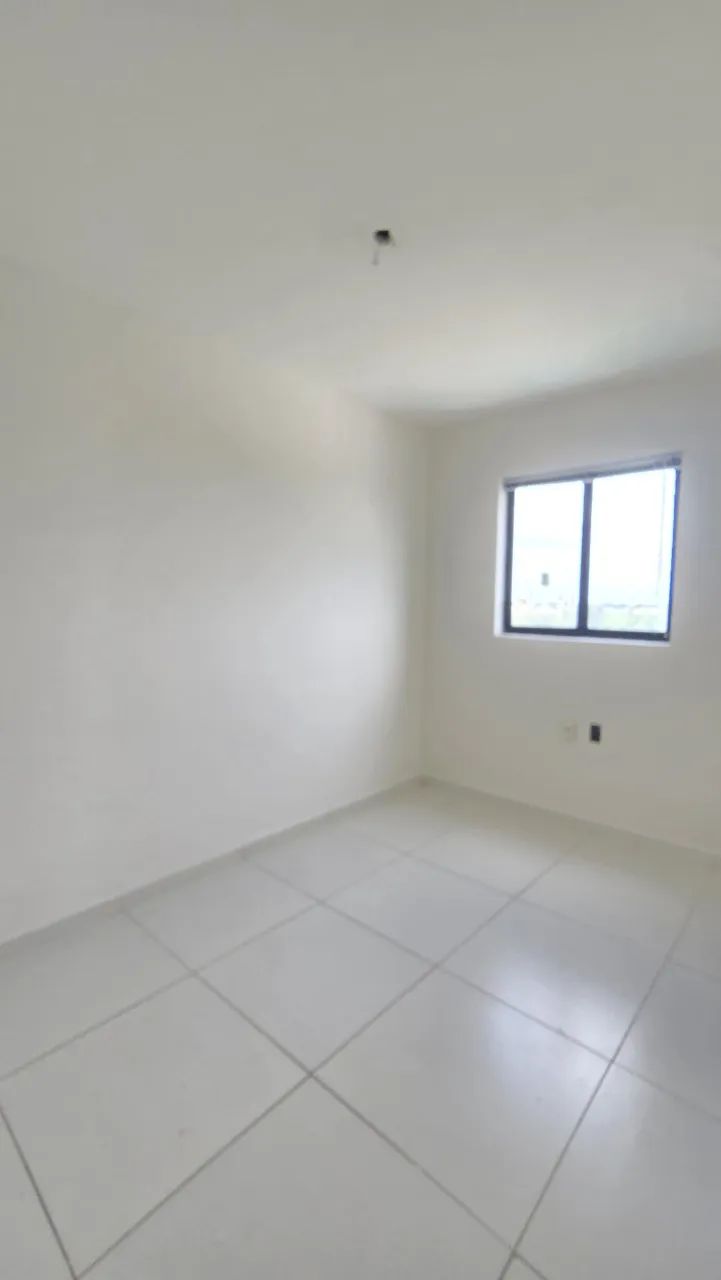 ALUGO APARTAMENTO COM 2/4 SENDO UM SUÍTE e COM VARANDA.  VALOR R$2.700,00 - Foto 5