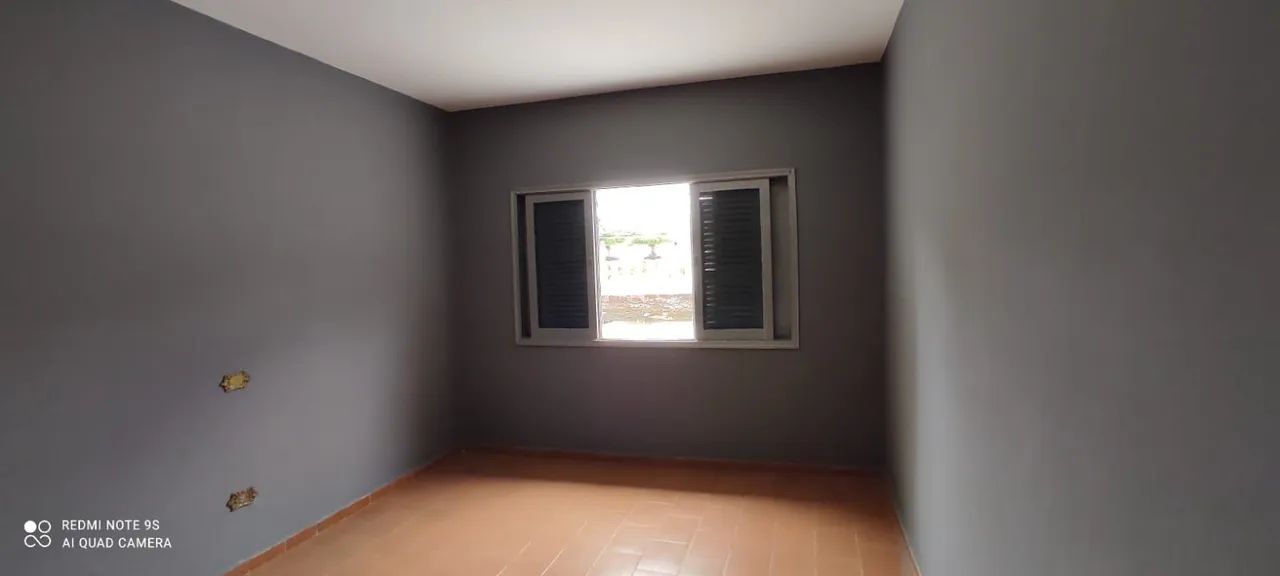 Alugo casa com 3 cômodos, água e luz independente.  - Foto 4