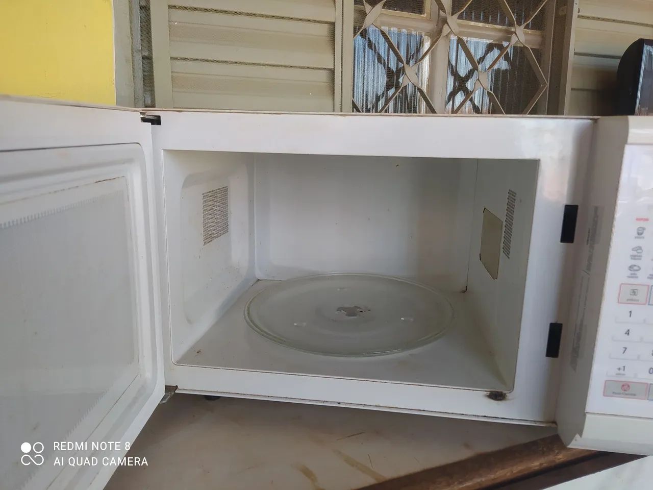 microondas funcionando normalmente 