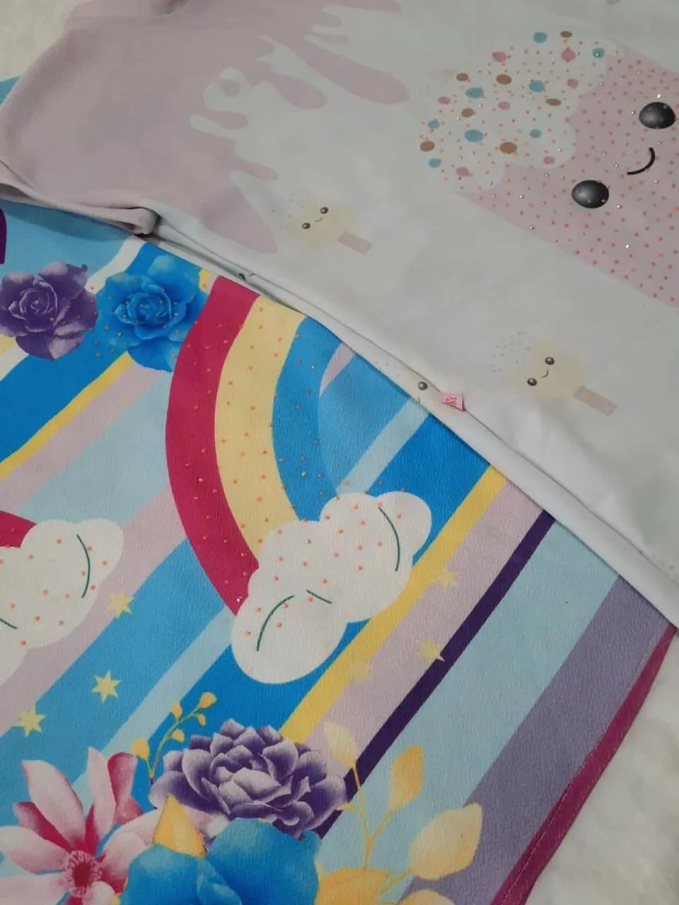 Vestidos com strass infantil - 6 e 8 anos - Foto 4
