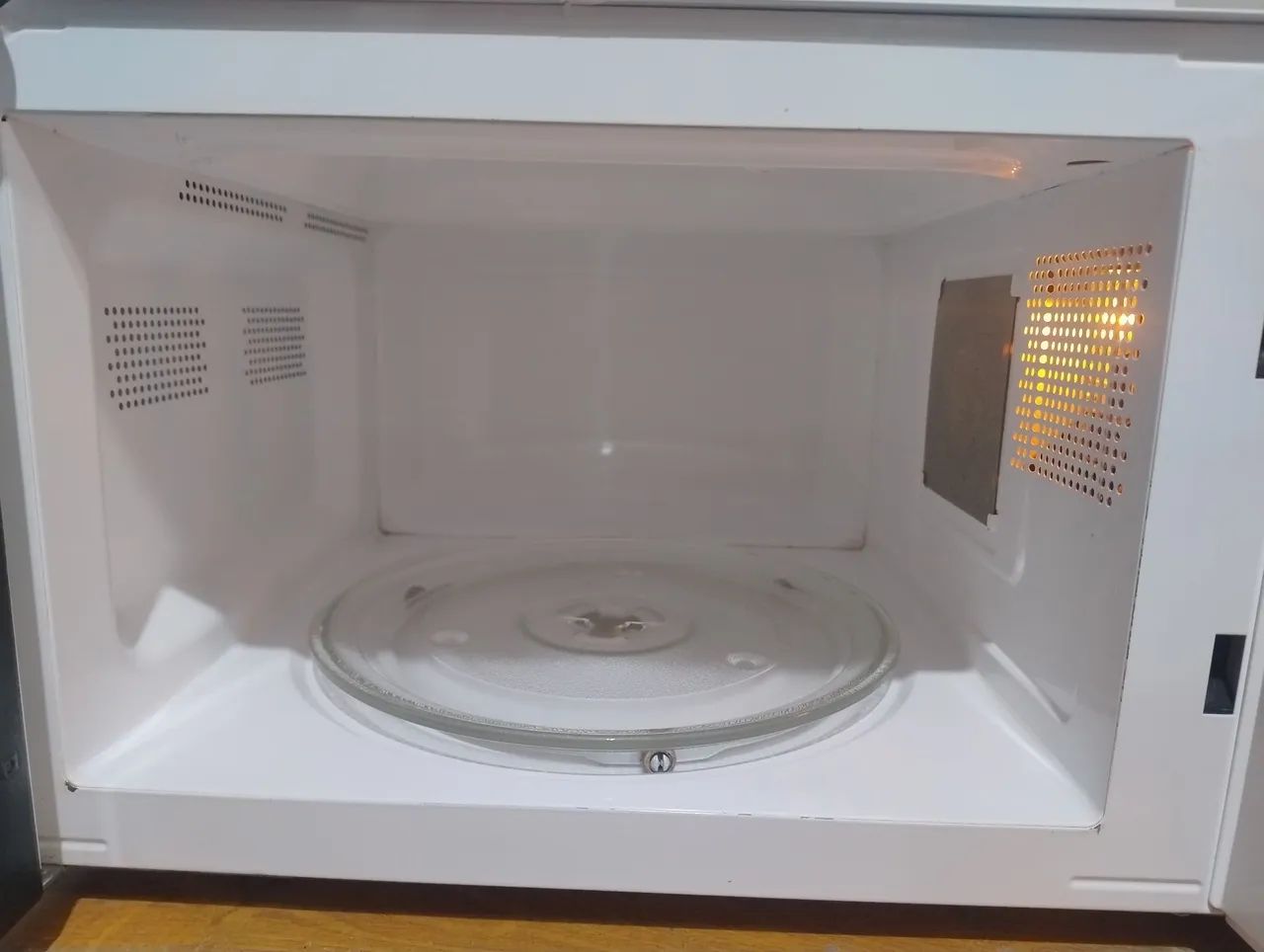 Microondas Philco 28 L, entrega grátis  - Foto 4