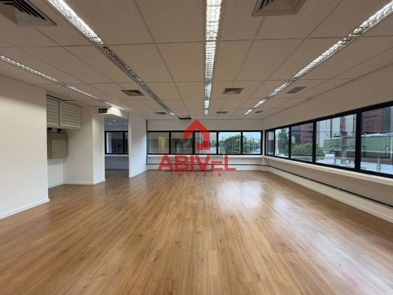 Sala Comercial 175m² com Divisões no West Tower I - Água Branca - Foto 4