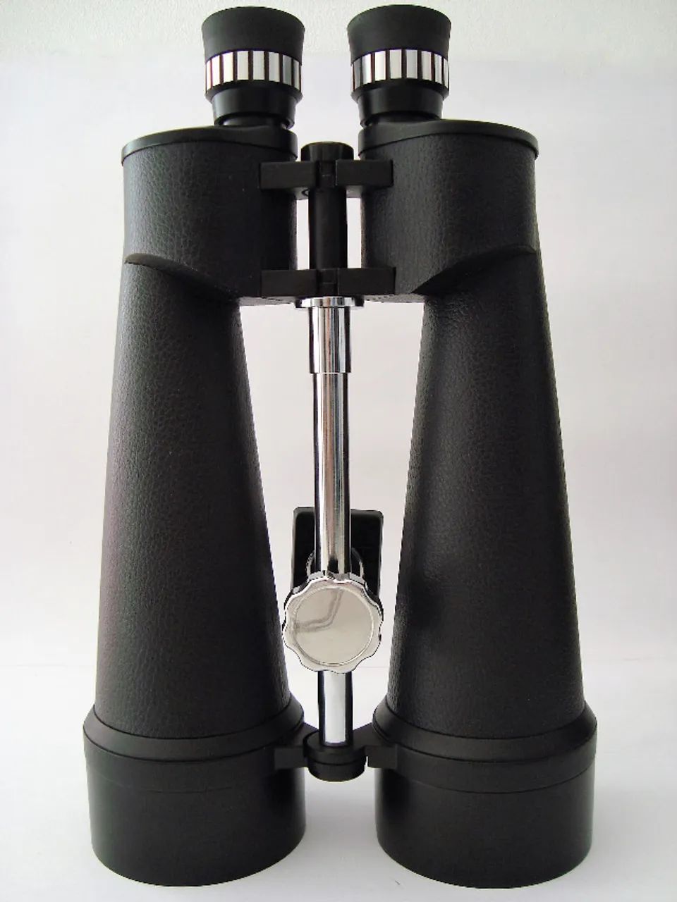 Binóculo Celestron Skymaster 25x100 - Foto 2