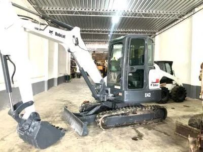 BOBCAT MINI ESCAVADEIRA E42
