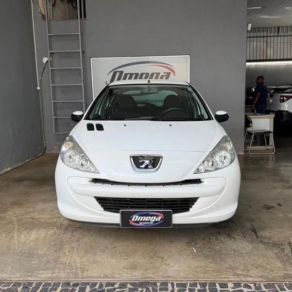 Peugeot 207 Active 1.4 Flex 8V 5P 2014 - Foto 2