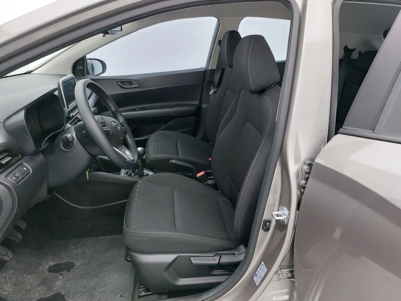 Hyundai HB20 Comfort 1.0 Flex 12V Mec., foto 16 de 18
