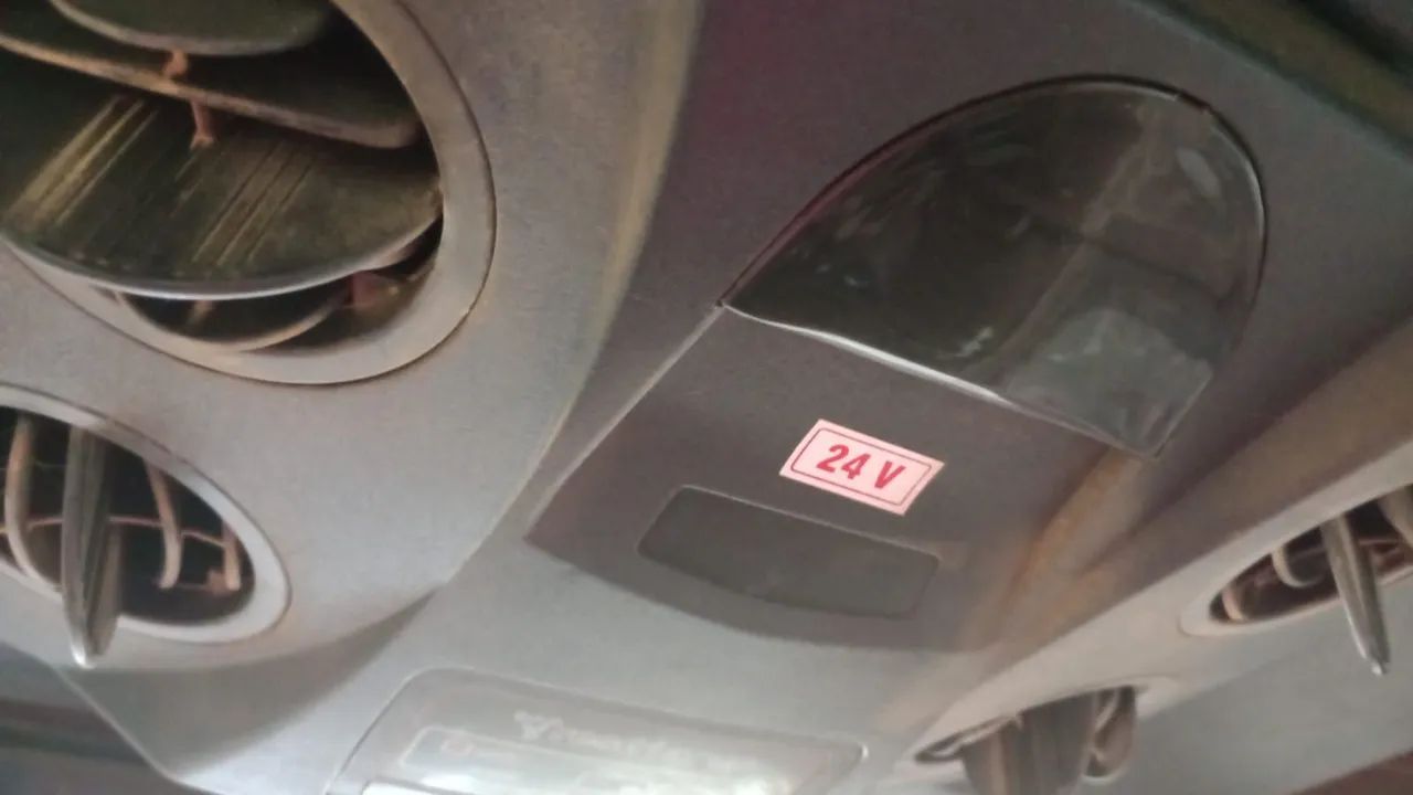 PÁ CARREGADEIRA W20  - Foto 6