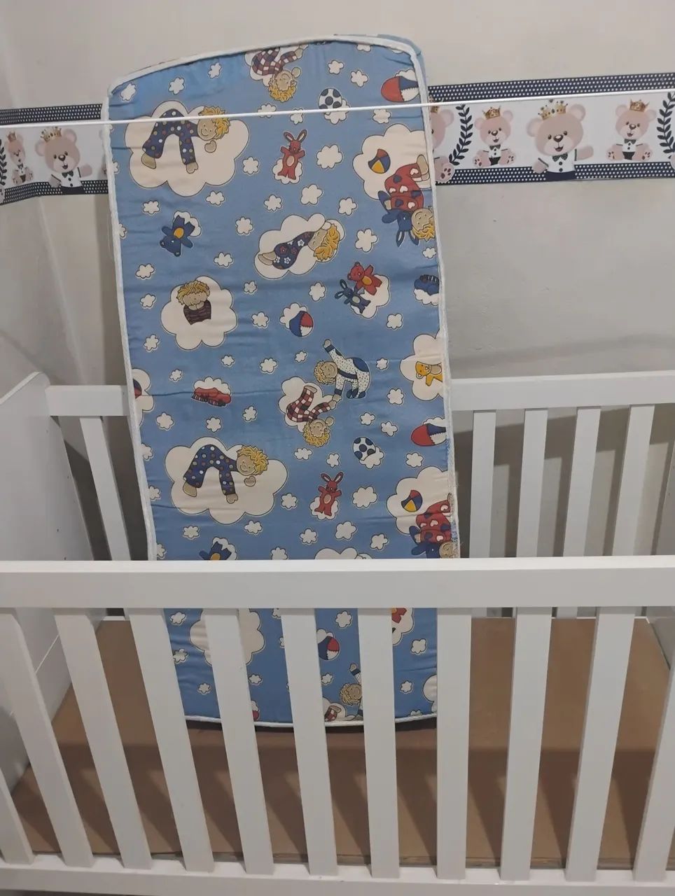 Berço cama com colchão 