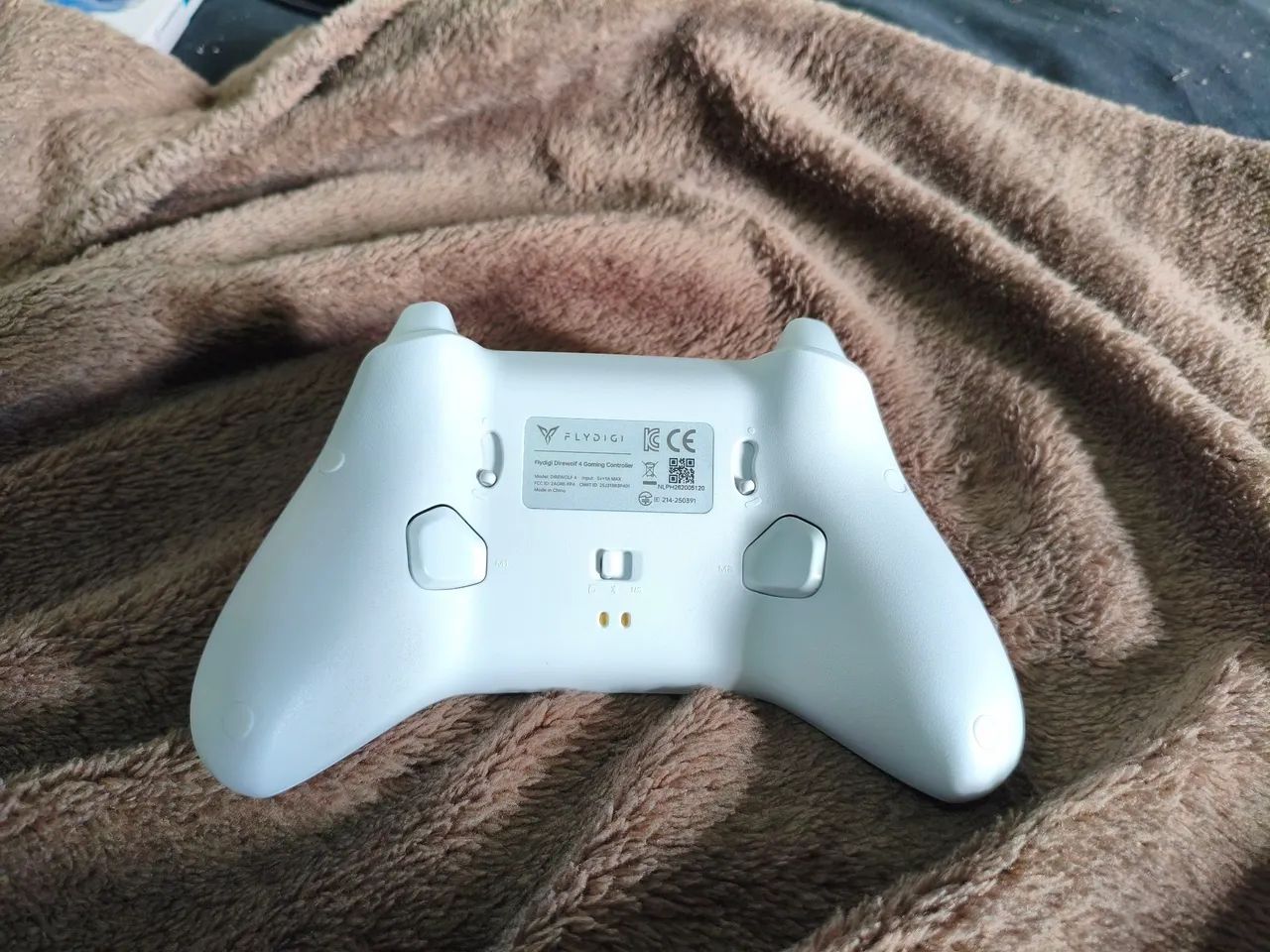controle flydigi direwolf - Foto 2