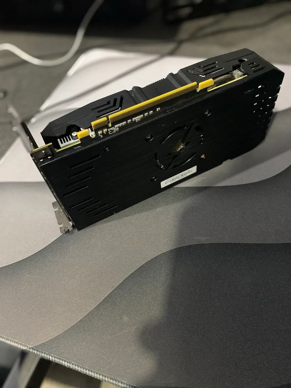 RX 5500 XT 8GB - Perfeito funcionamento, muito bem conservada - Foto 2