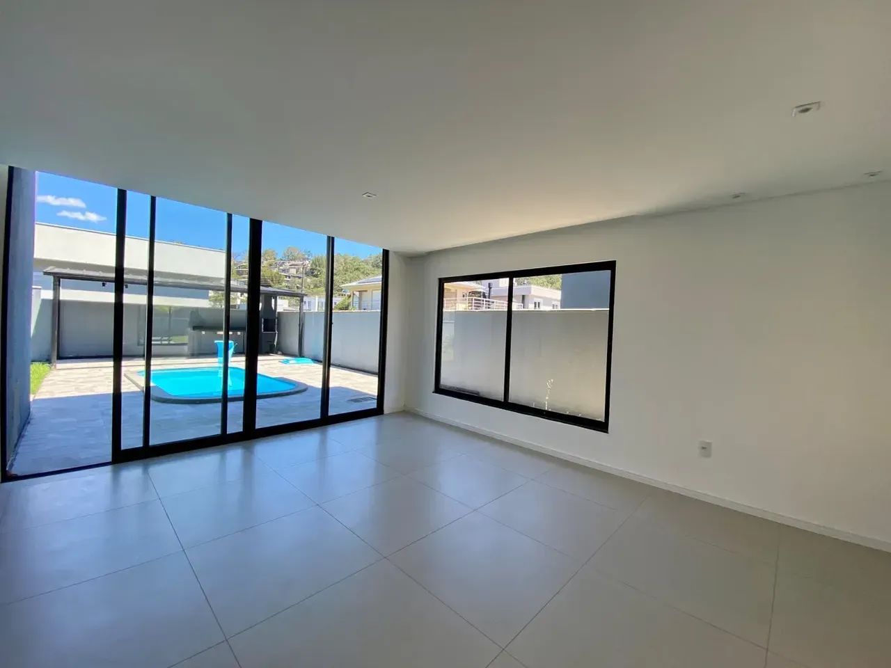 Residência de Alto Padrão | 4 Suítes | Piscina - Foto 3