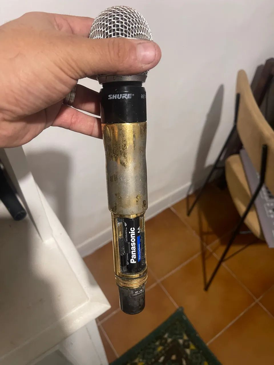 Microfone bastão Shure UR2 ( LEIA O ANÚNCIO) - Foto 5