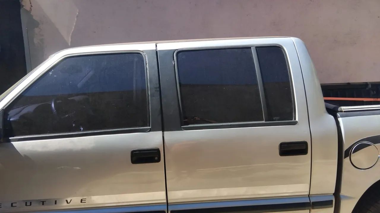 Chevrolet S10 S10 Pick-Up Std 2.8 4x4 CD TB Int.Dies. 2003