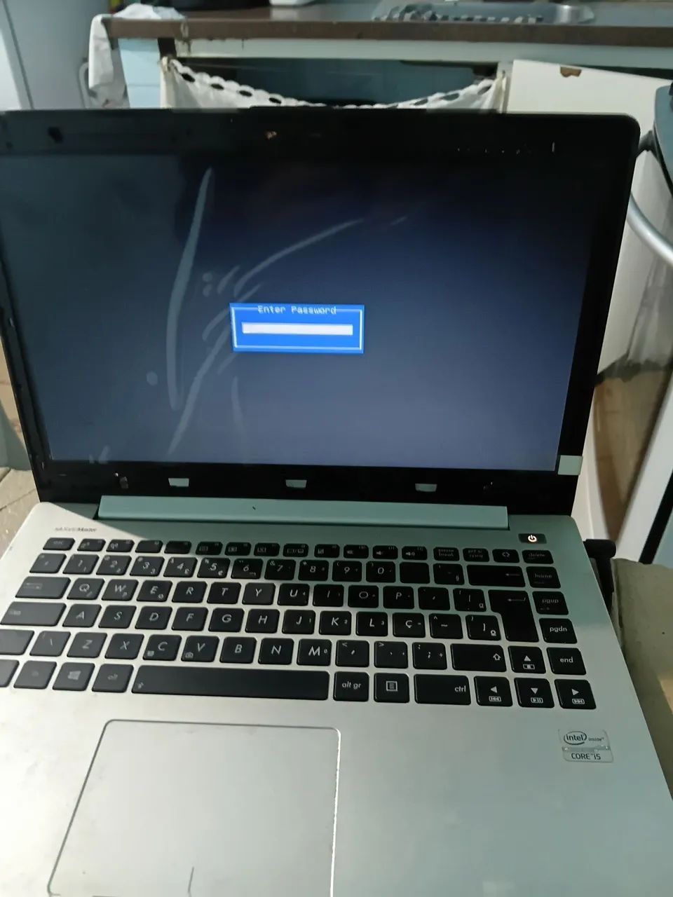 Notbuk  Asus leia anuncio 