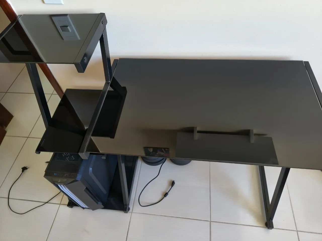 Mesa de escritório de vidro - Foto 2