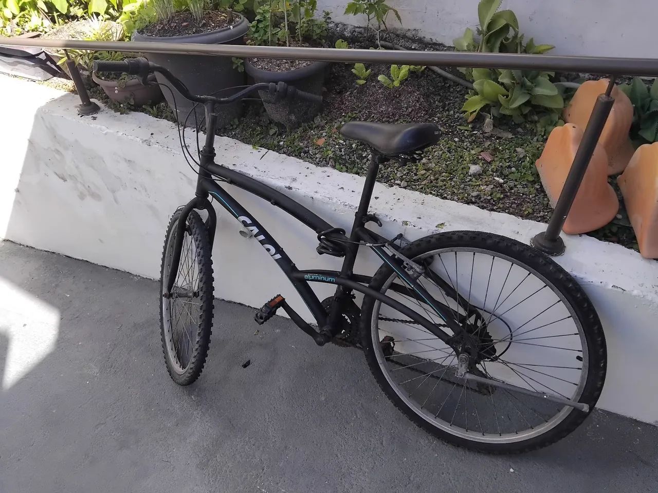 Vendo bicicleta Caloi de aluminio