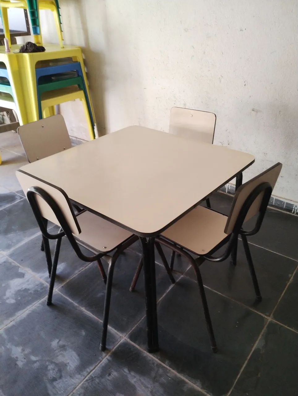Mesa com cadeiras infantis  - Foto 2