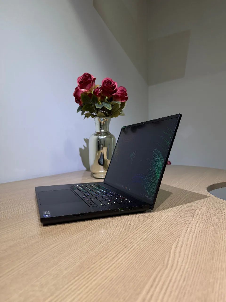 Notebook Razer Blade i9 RTX 4090 64Gb DDR5 2Tb SSD NVMe 4k 240Hz
