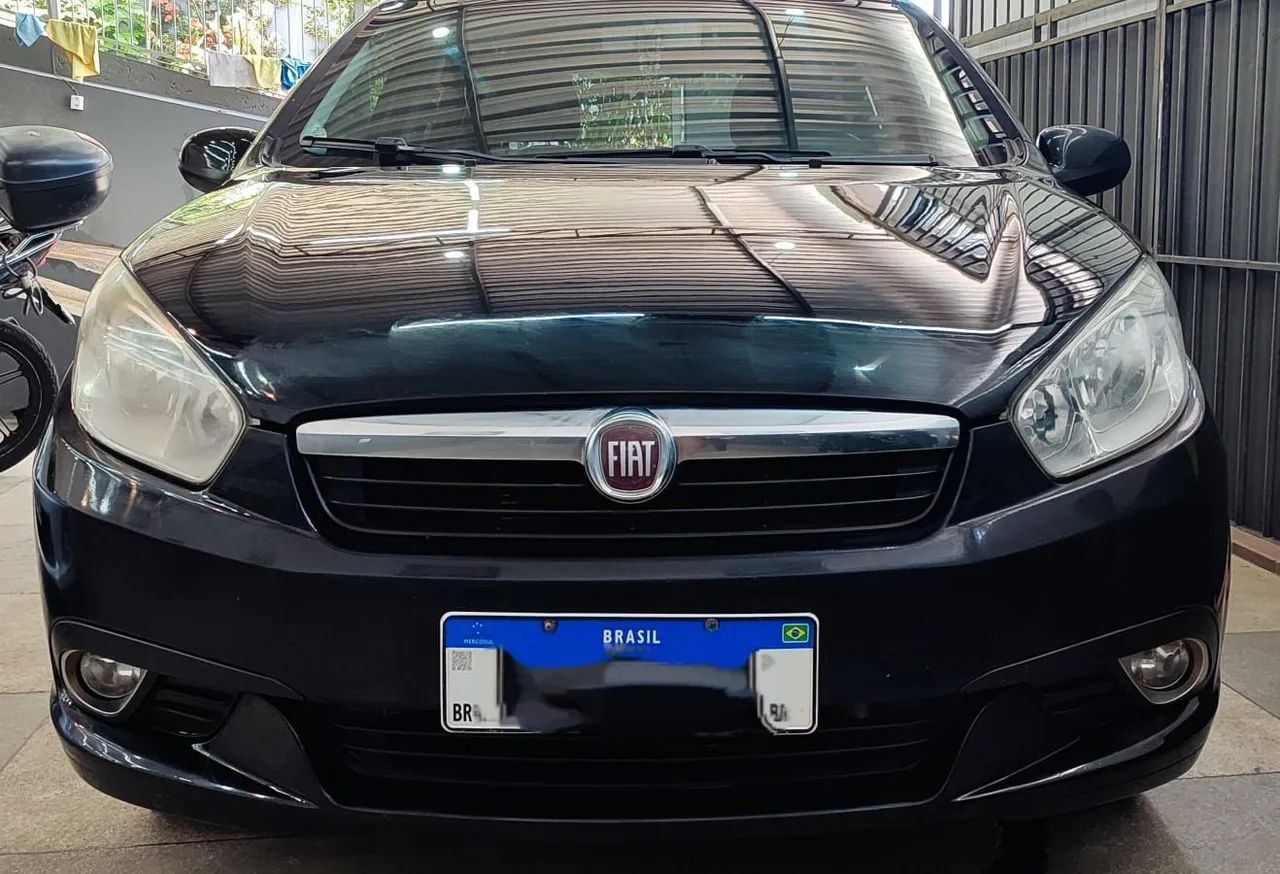 Fiat Grand Siena Attrac. 1.4 EVO F.flex 8V 2013 - Foto 7