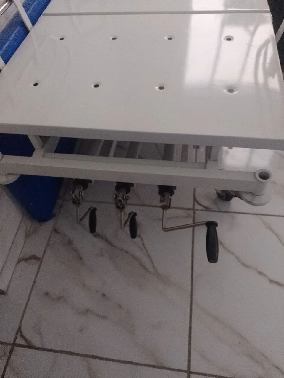 Cama hospitalar 3 manivelas com grades - Foto 3