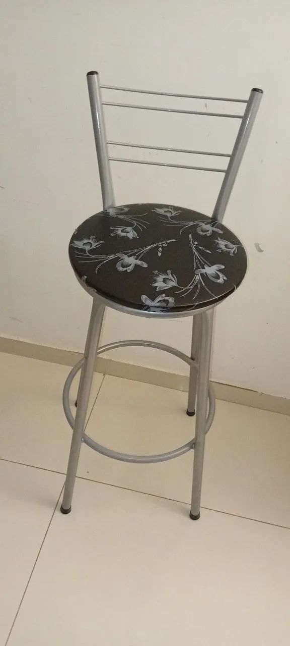 Banqueta alta