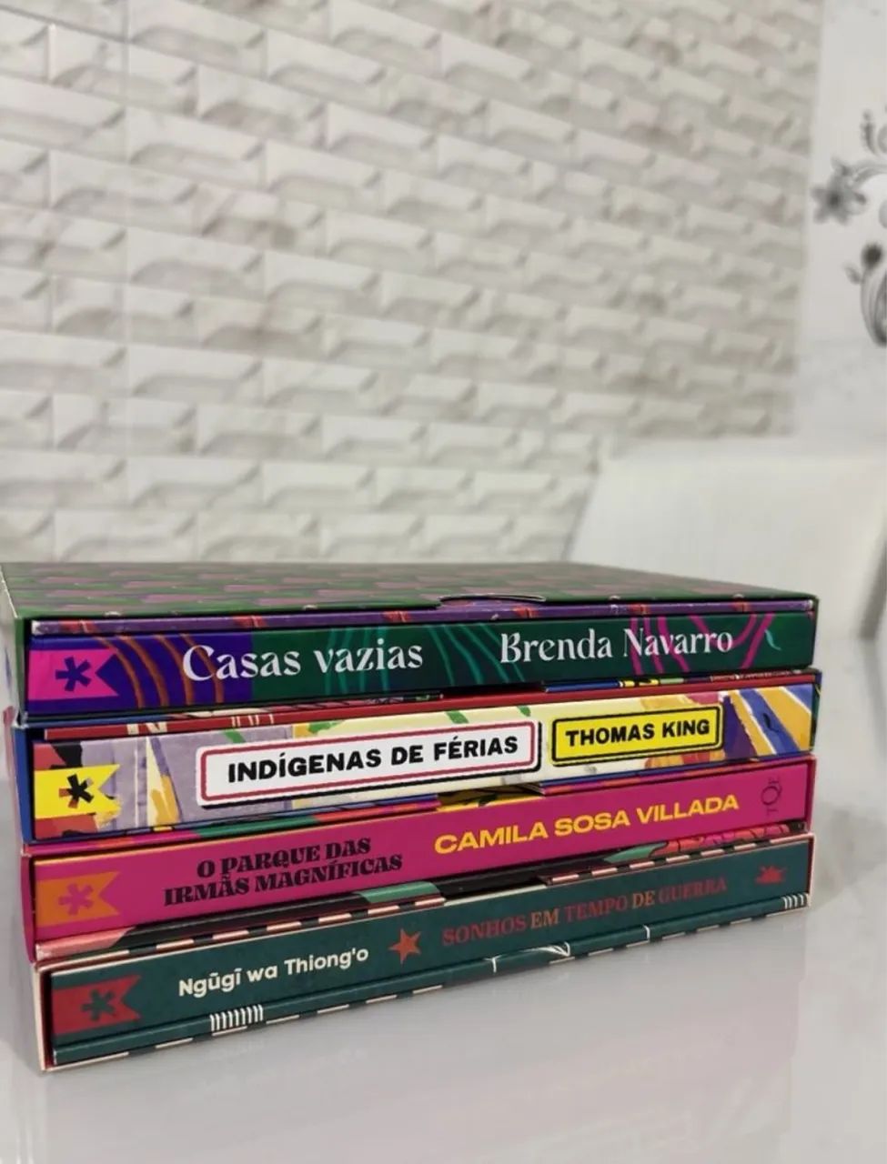 Kit 4 livros - tag curadoria  - Foto 4