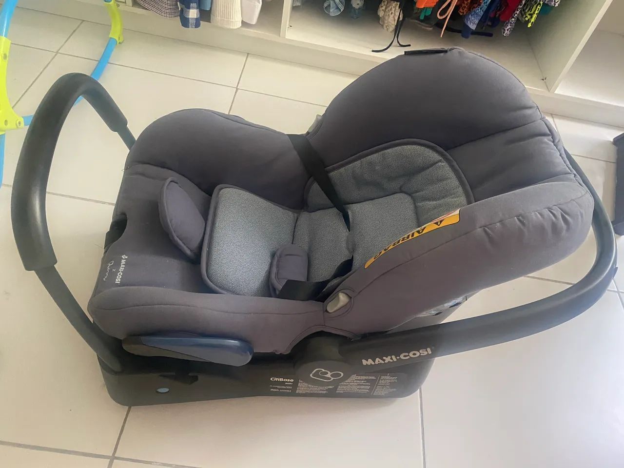 Cadeirinha infantil para carro 