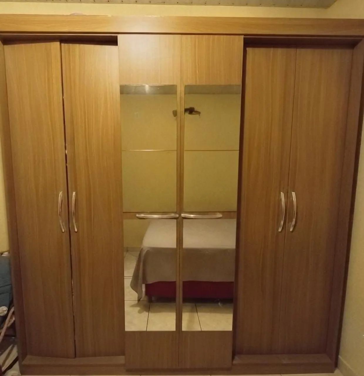 Guarda roupa de Casal 