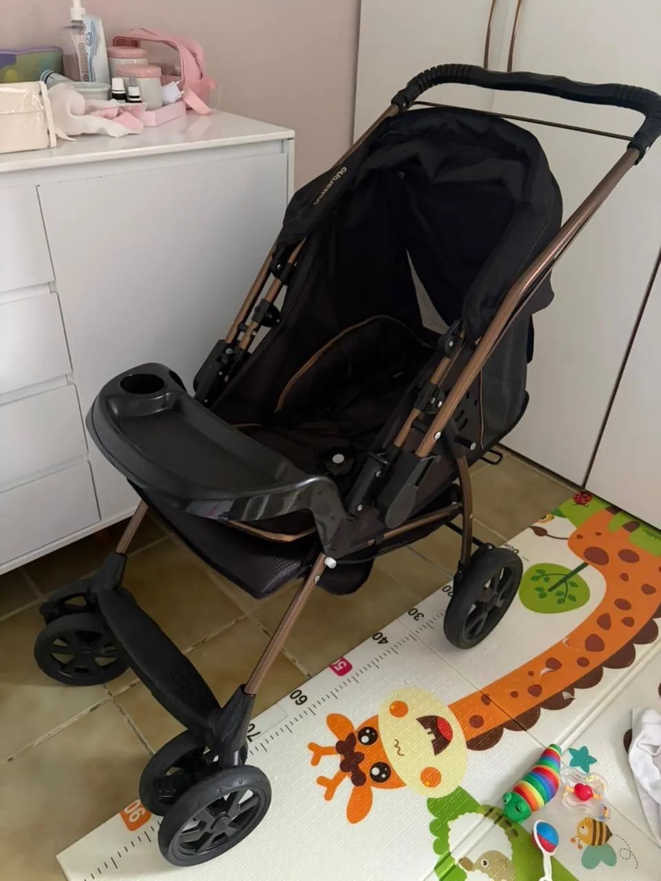 Carro de Bebê semi novo - Foto 5